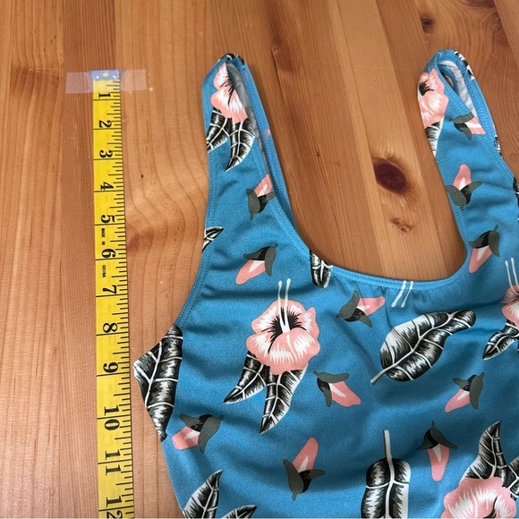 RVCA South Swell Pelletier One Piece Swimsuit Sz L NWT - Picture 6 of 14